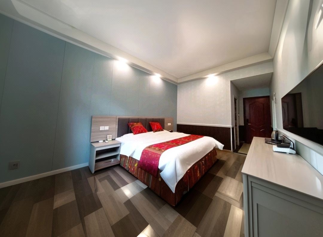 Danba Hotel