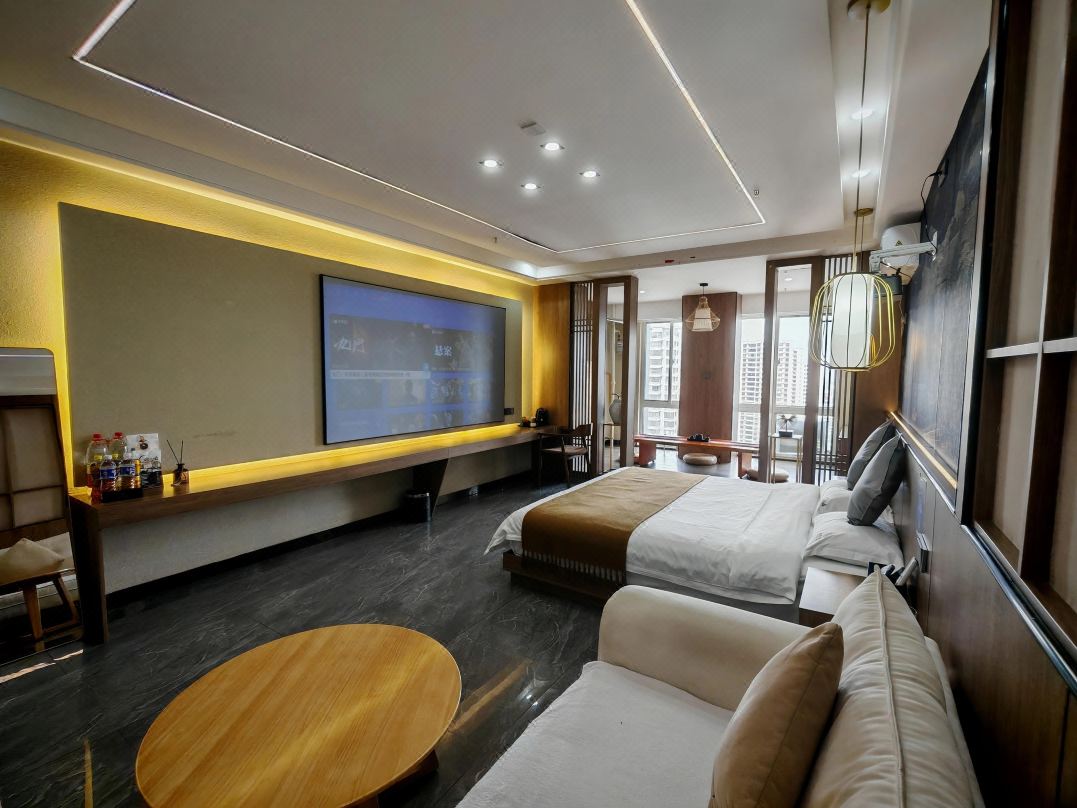 Nineteen home stay