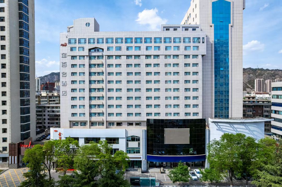 Goldenlily Hotel