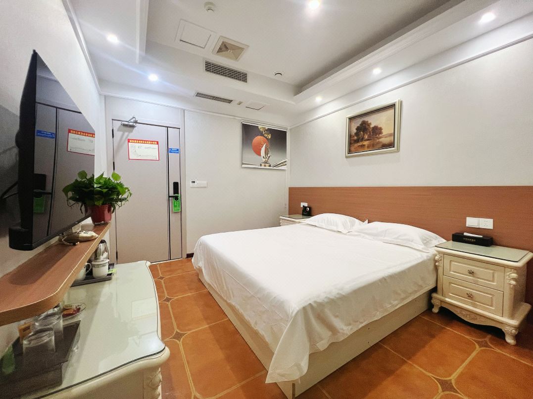 Longchang Lijing Holiday Hotel