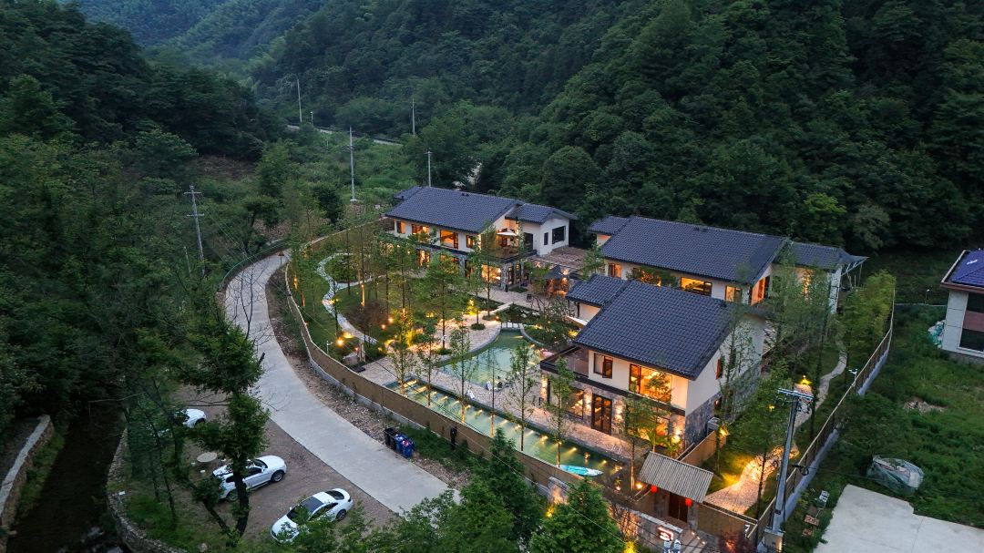 Shan Jiu You Xi Hot Spring Vallie Homestay