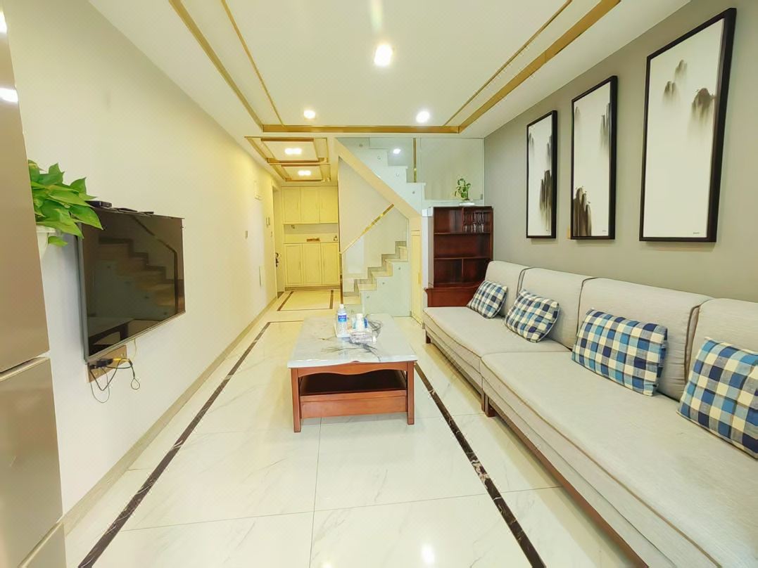 Ruyi Homestay （Happy Valley Branch）
