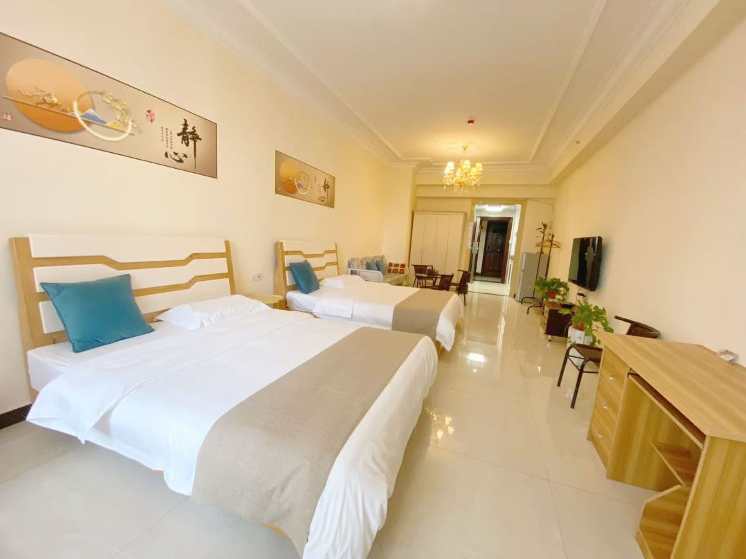 Guilin Luxi Warm Theme Homestay (Guilin Evergrande Plaza North Railway Station)
