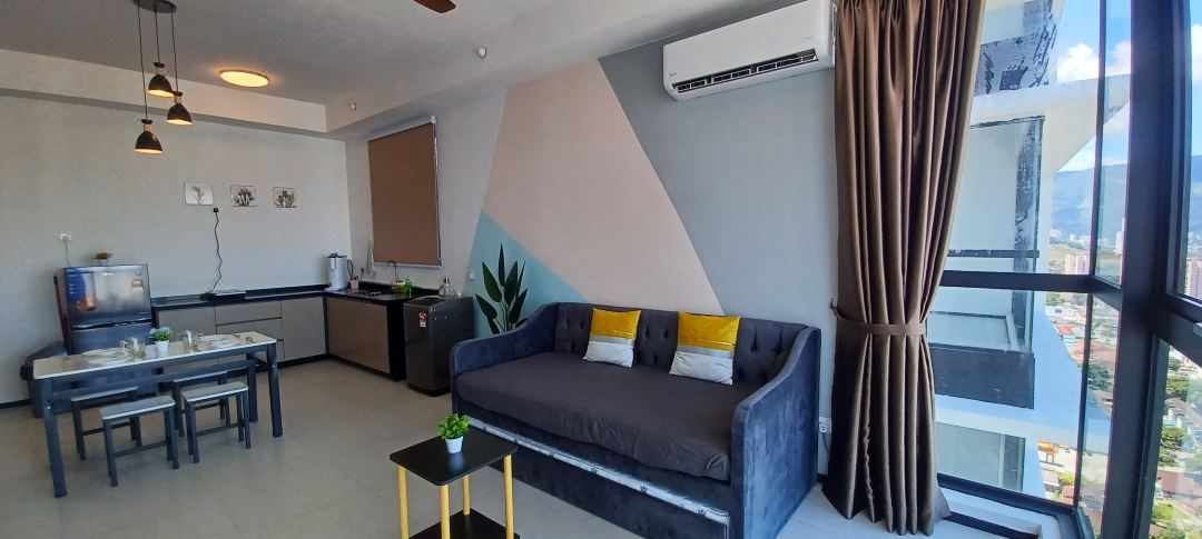 Stylish 2BR at Urban Suite With Infinite Pool