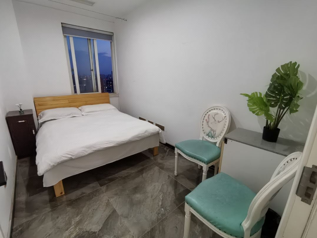 Dongling Youth Hostel (Shanghai No.6 People's Hospital Shop)