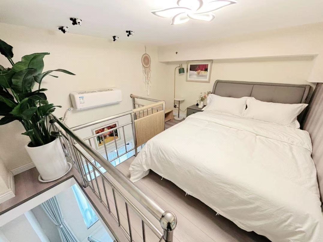 Youyou Homestay (Zhengzhou Juyi International Plaza)