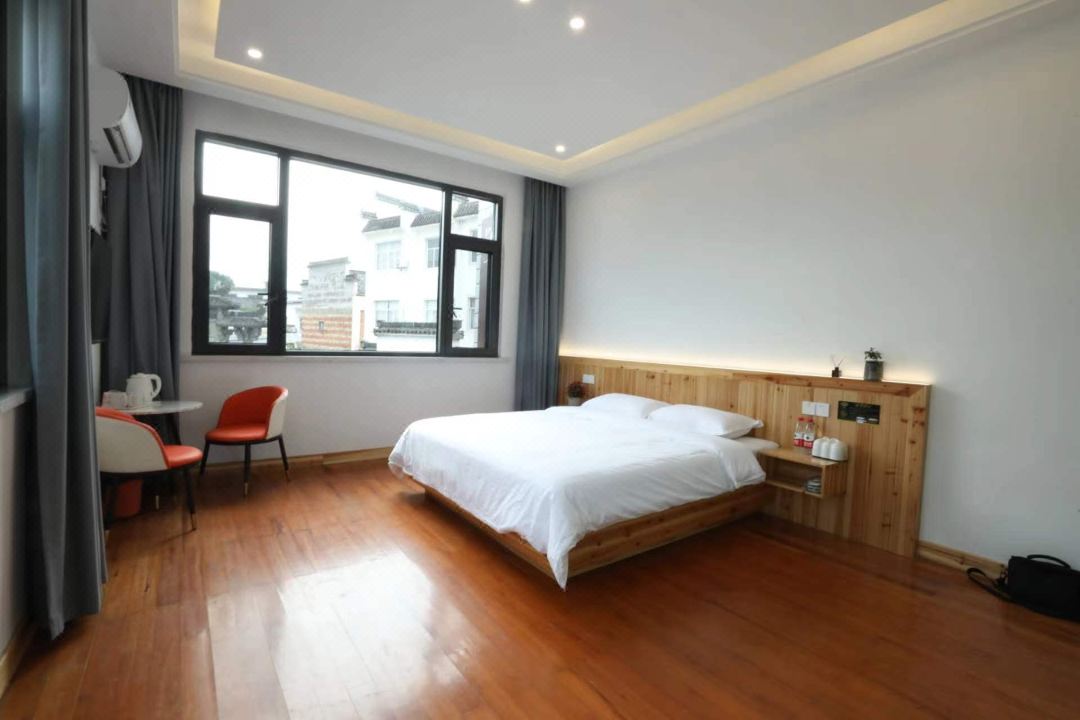 Longshan Homestay (Xi Xi Nan Ancient Villages)