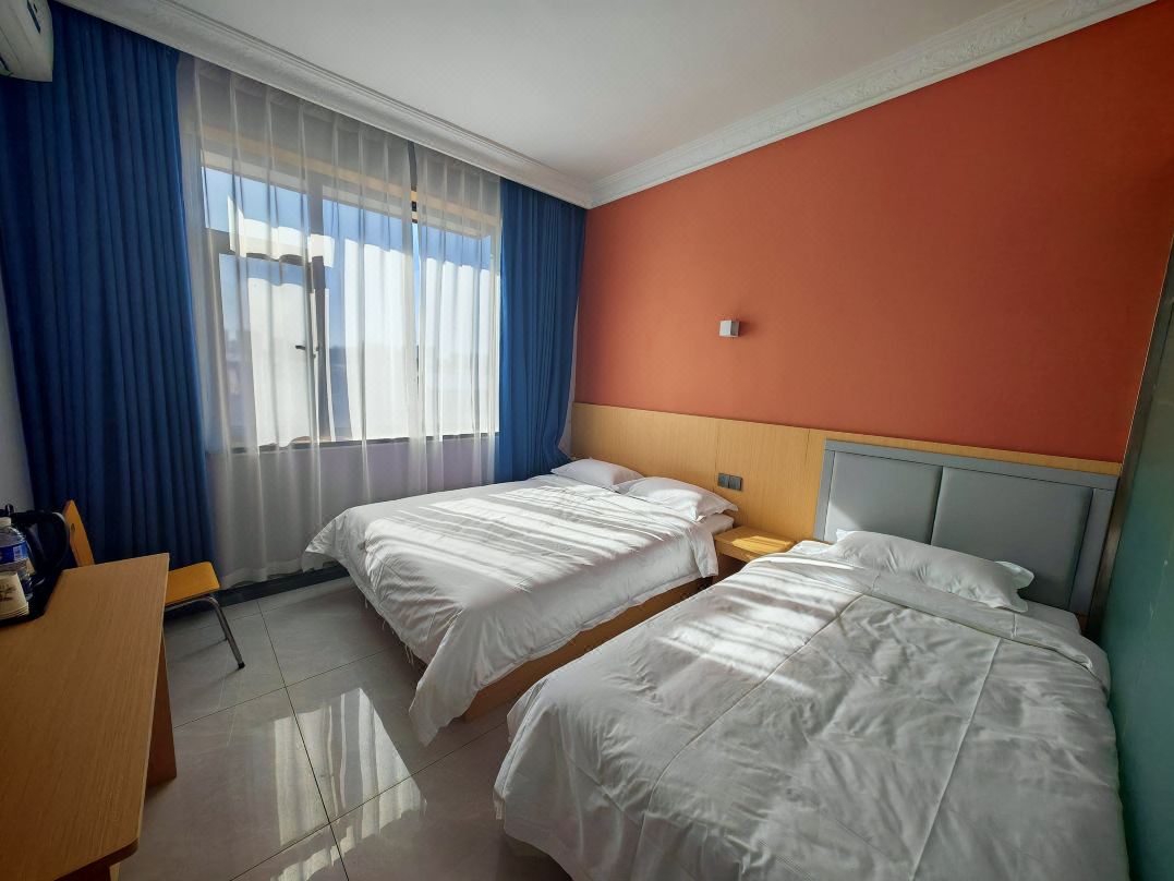 Yinlu Qinghe Hotel (Taigu Jingu Plaza)