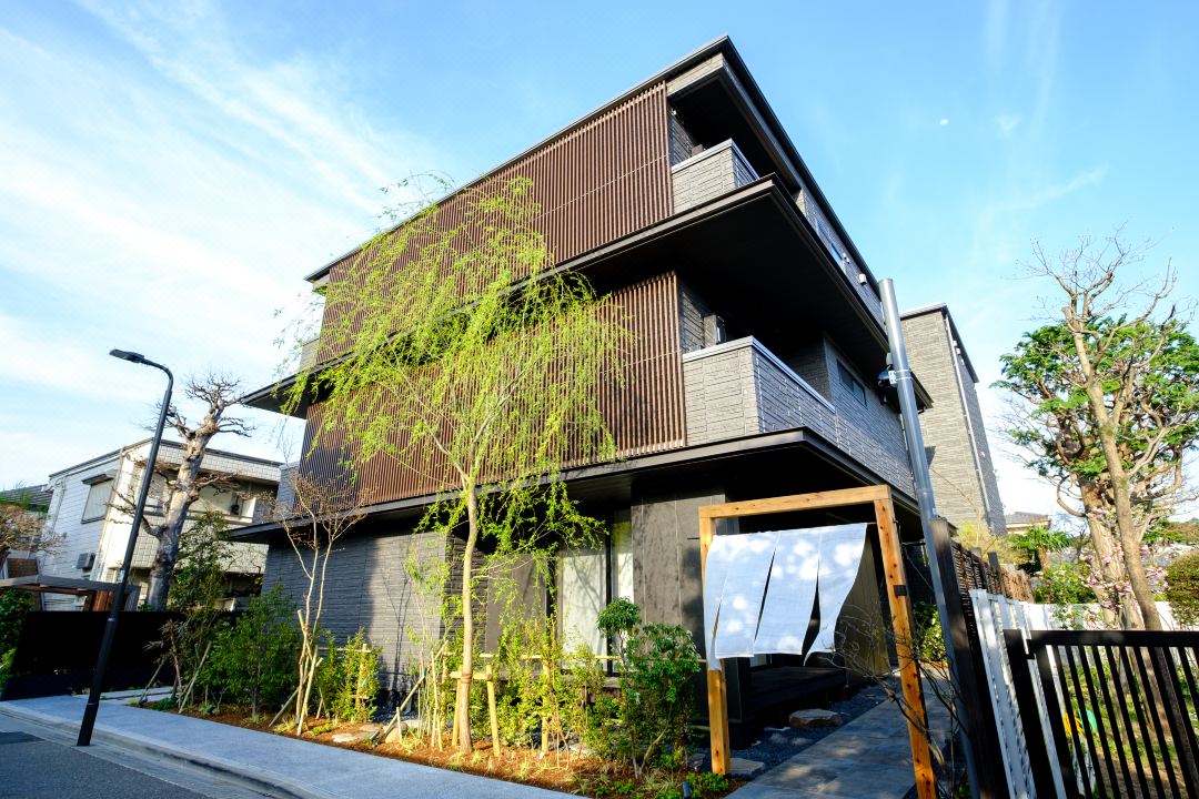 YANAKA SOW