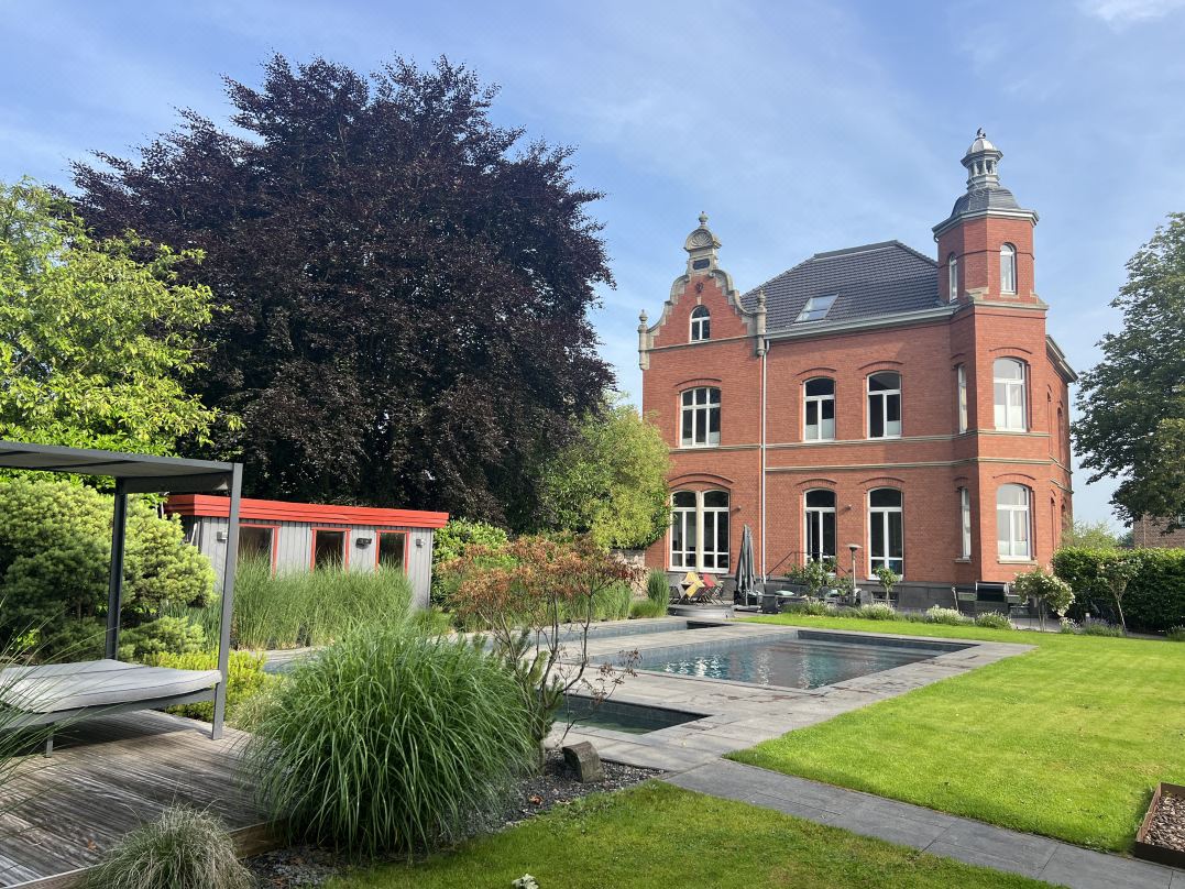 Manor house with pool
