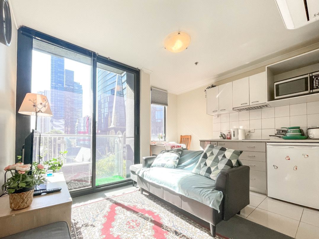 Compact 2BR Near Chinatown | Melbourne CBD C24
