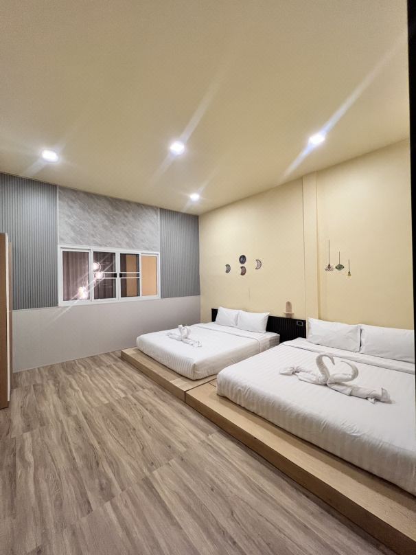 Cozy clover house