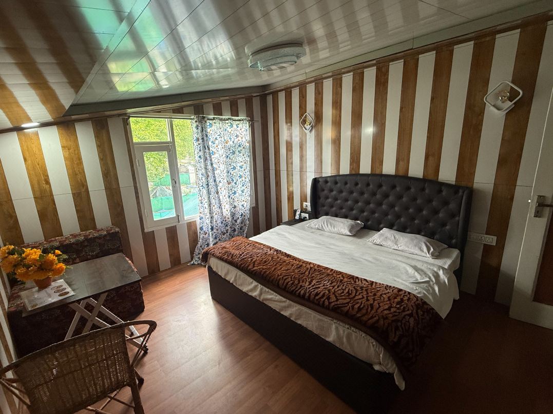 Zabaish Riverside Cottage