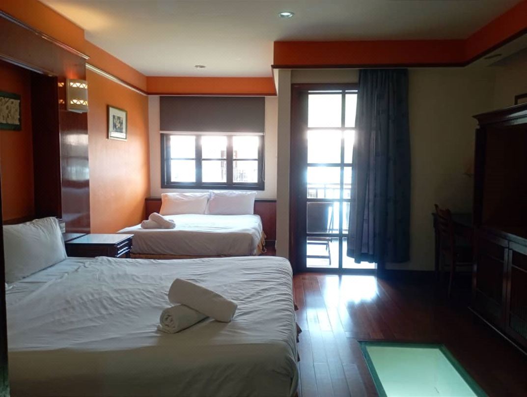 Alpine Premium Water Chalet