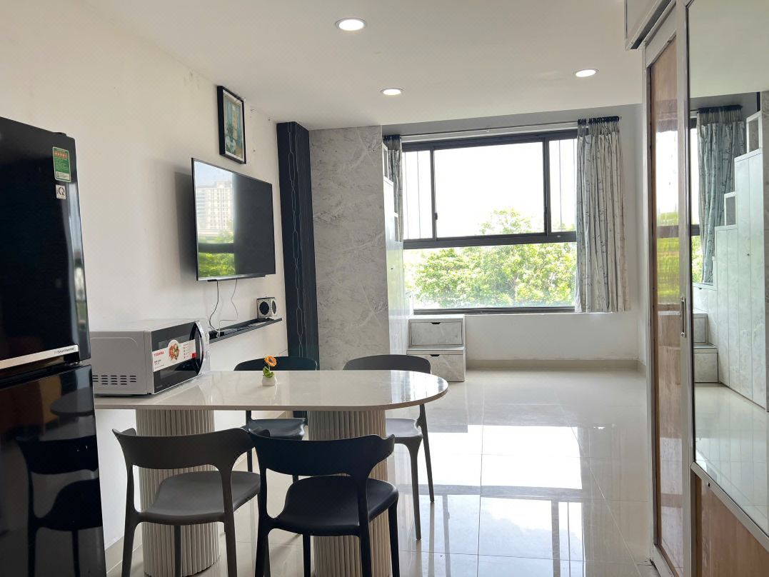 The Wellington Homes - Botanica Premier Apartment - Nearby Airport Free Pool Gym