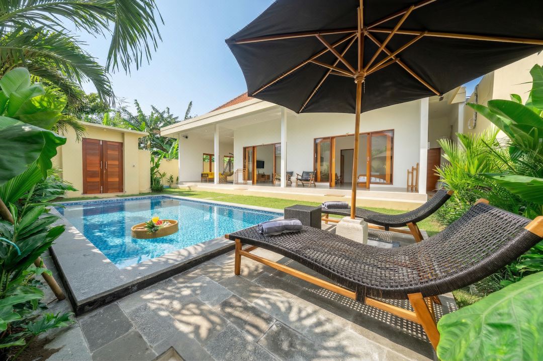 Lasterra villa - Stylish 2BR villa with Huge pool, Near the beach