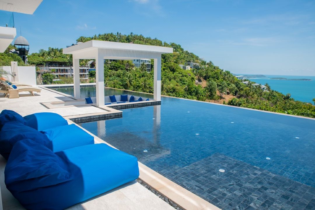 BLUE ELEPHANT Luxury Pool Villa 6 Bedrooms