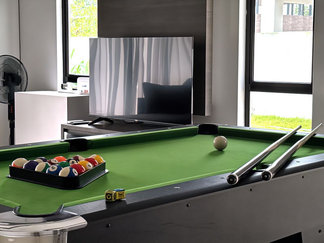 Dato Onn Landed Home 4BR 7pax w Pool table