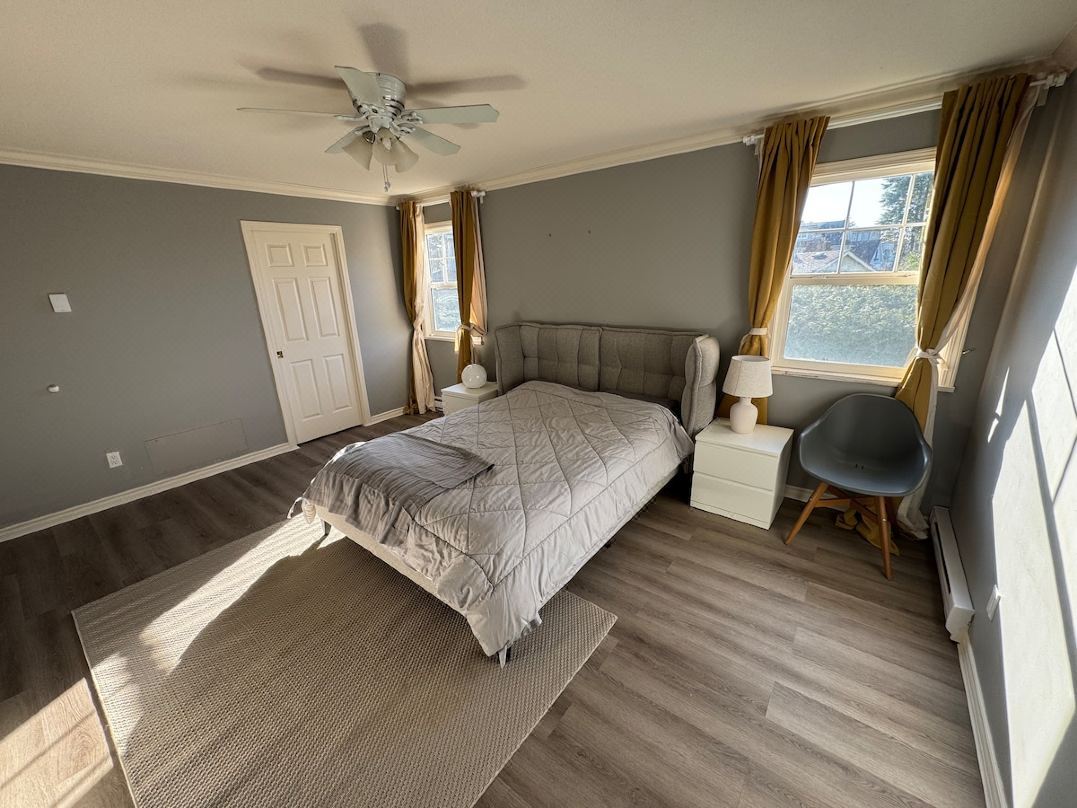 Bright & Cozy Modern Private Suite | Richmond