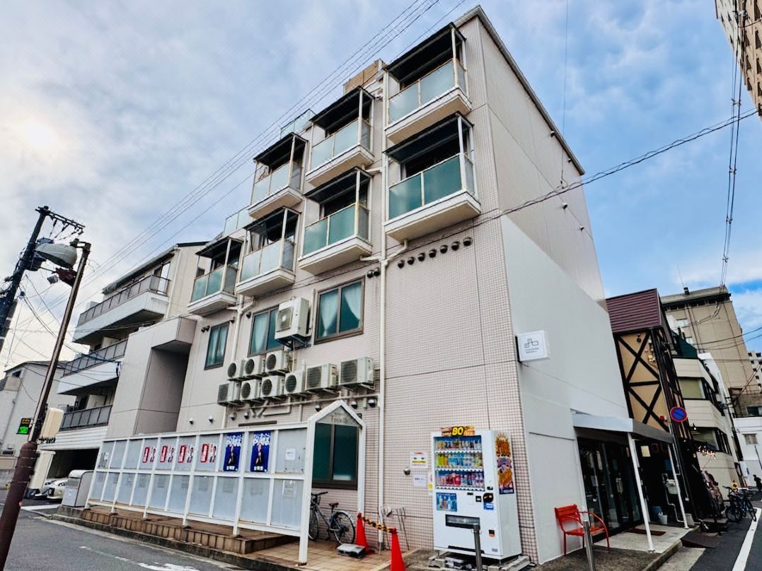 Toyoko no Yoko 405