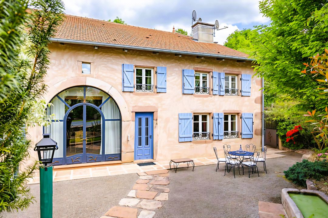 Domaine Macky - Luxury Historic Farmhouse in the Mountains