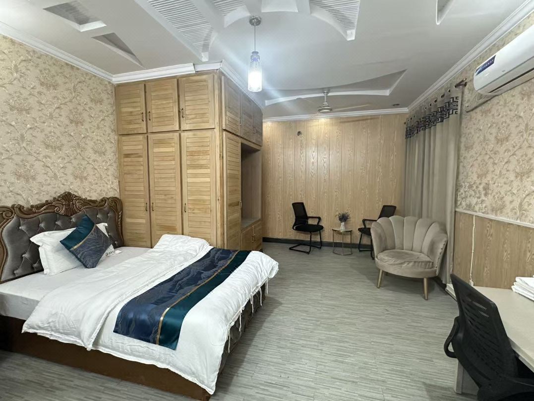 PHOENIX HOTEL