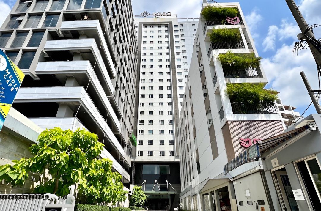 Bastion Comfy Suites by GSH - District 1 of SG's Heart & FewStep To BackPacking Street