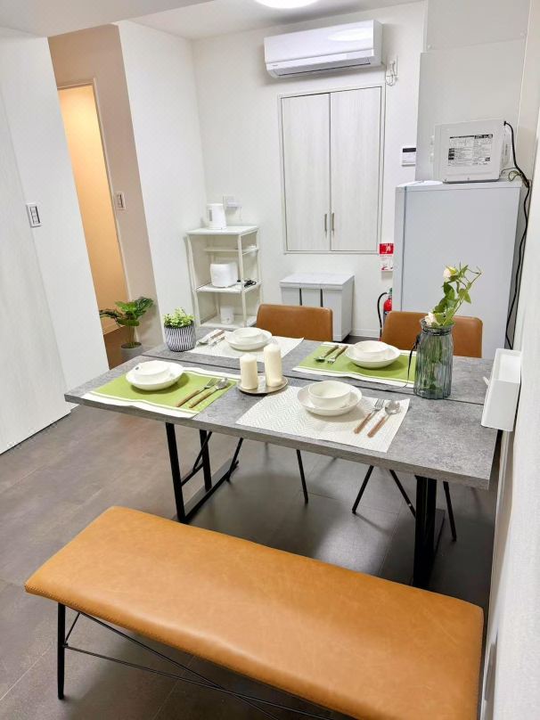 5 mins walk to JR Ueno Station | Ameyoko and Ueno Park within walking distance