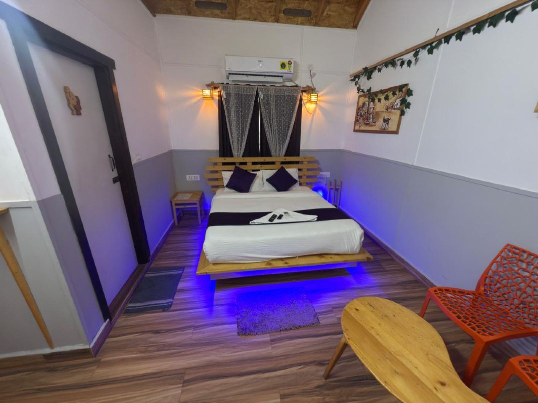 Le Pino Resorts