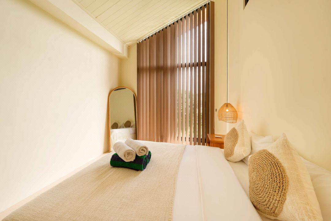 Modern 2BR Oasis with Pool in Balangan