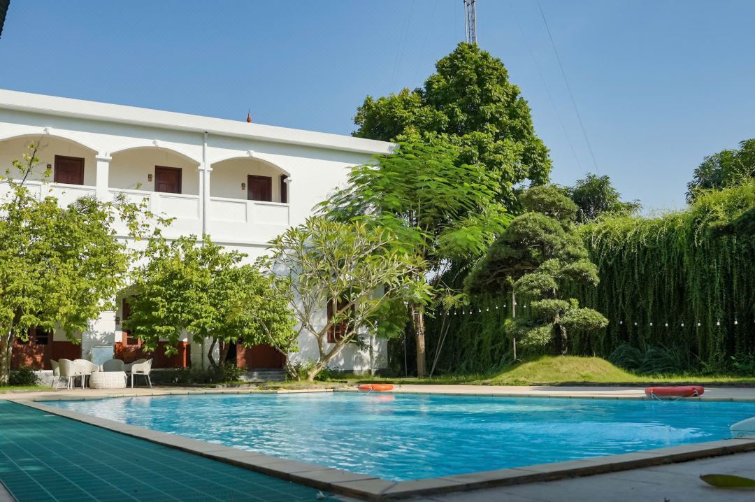 Lang Mo Experience and Retreat