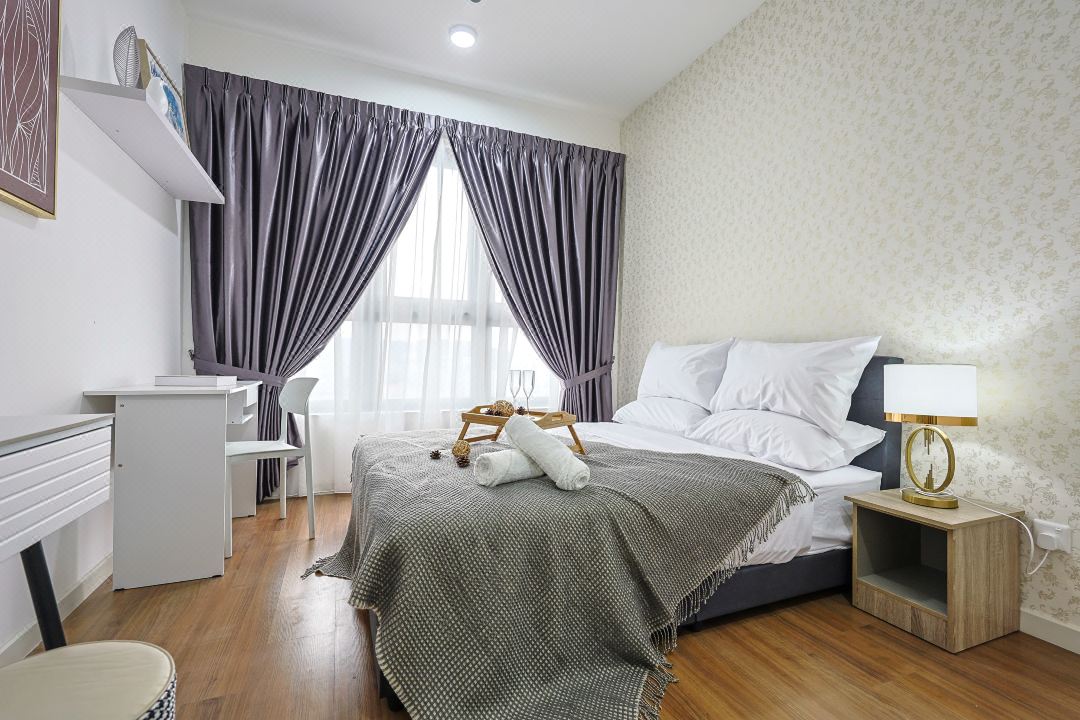 Stylish 3BR M Vertica Walk to MRT & Velocity Mall
