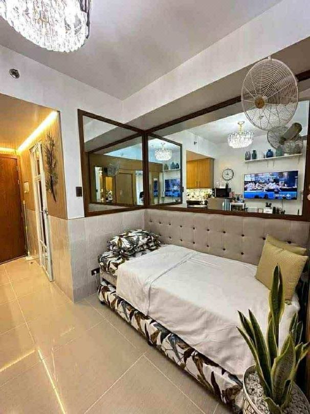 MAJULAH STAYCATION AT SHELL RESIDENCES C MALL OF ASIA PASAY
