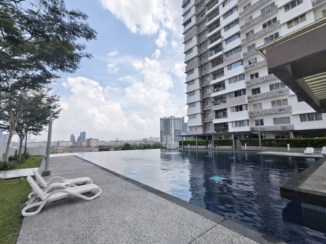 Koi Kinrara Suites by CityNest