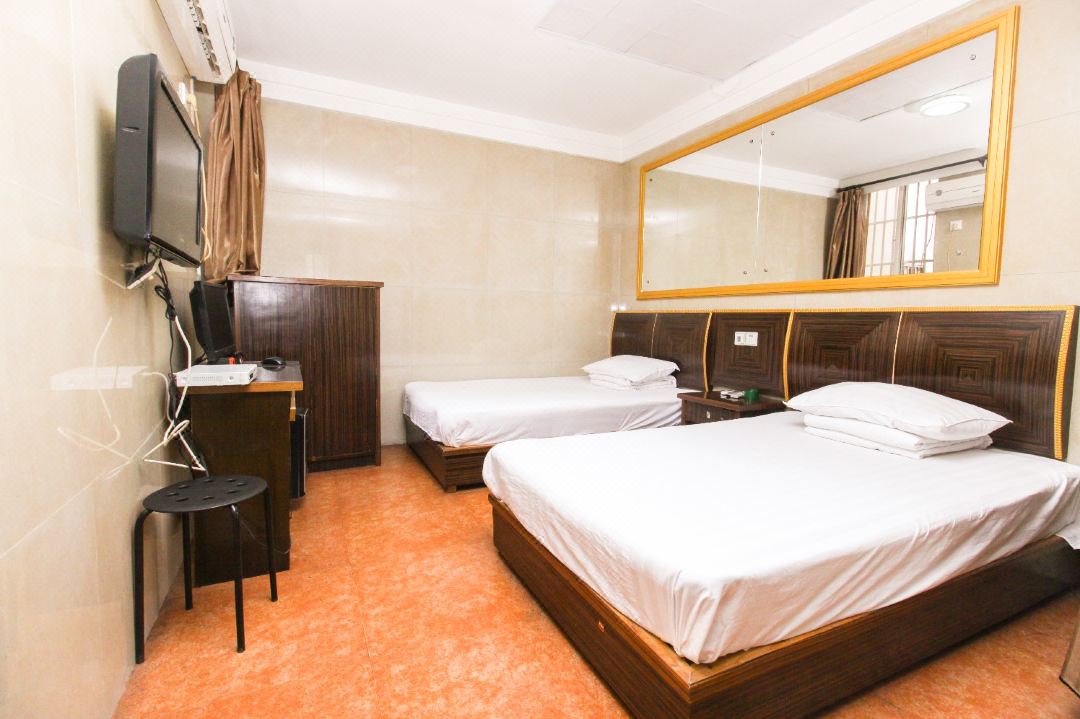 Yuxian Sanxin Hotel