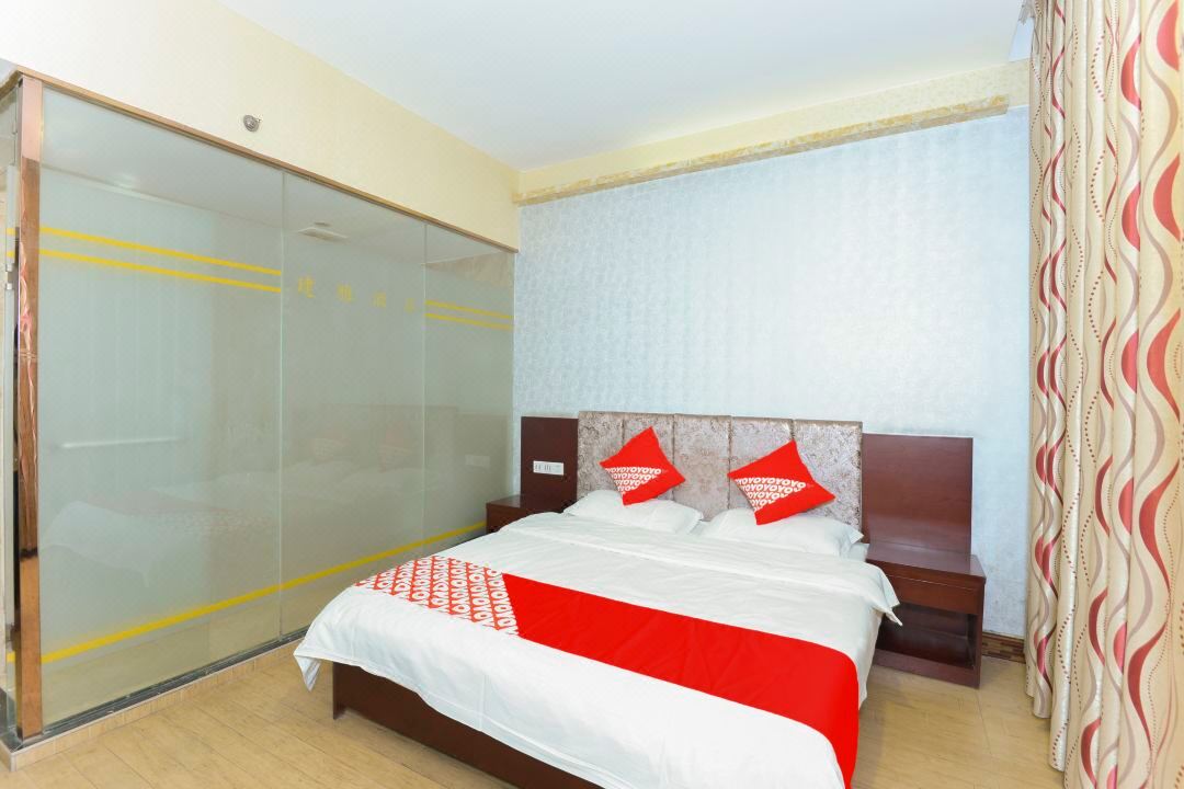 Jinweika Hotel (Fangchenggang Central District Dongxiang Pedestrian Street)