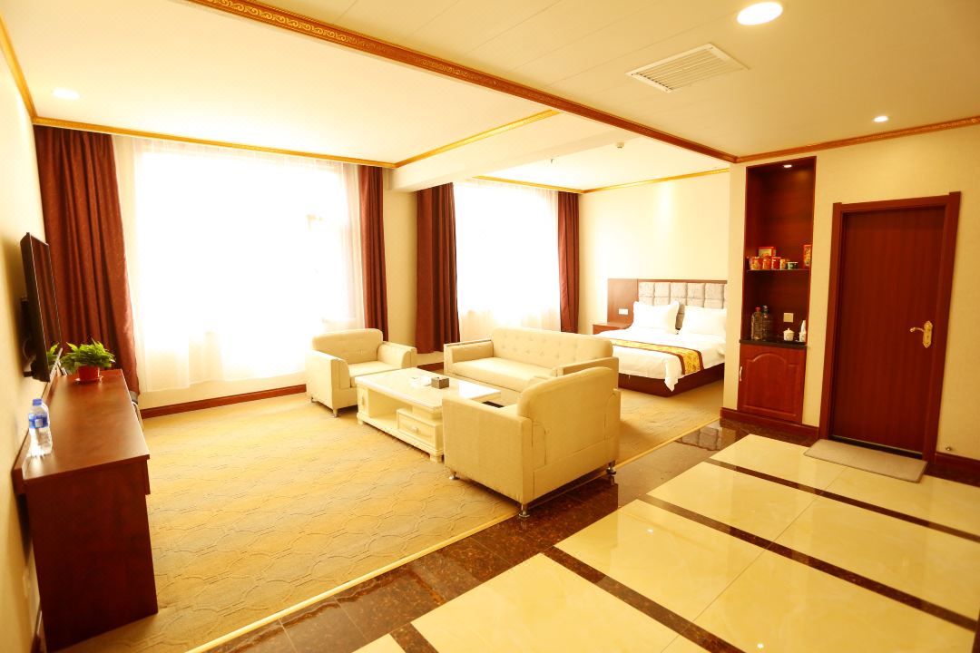 Huadu Hotel