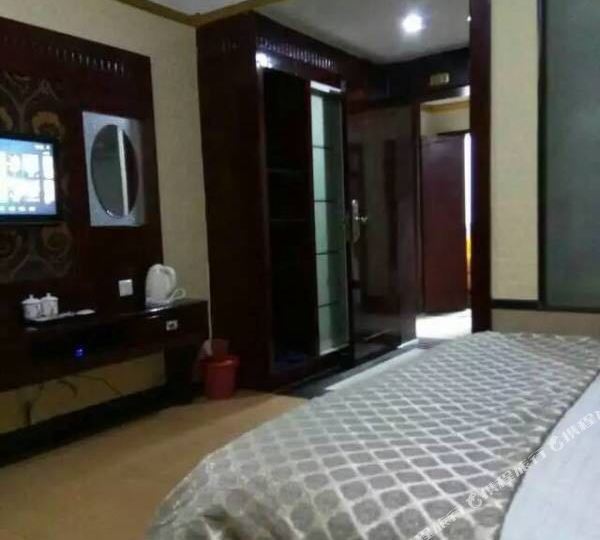 兴粮贸宾馆