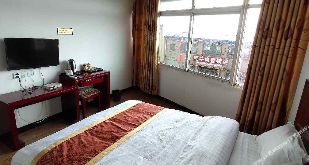 若尔盖唐克应华商务宾馆