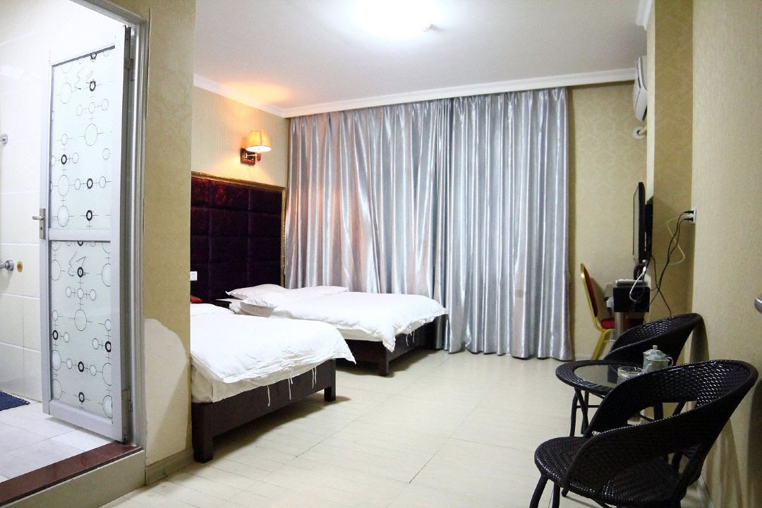 Guanghui Hotel