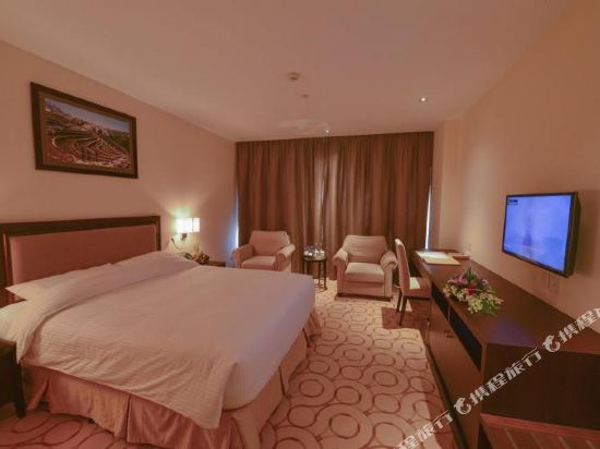 Aristo International Hotel - Tap to explore photos