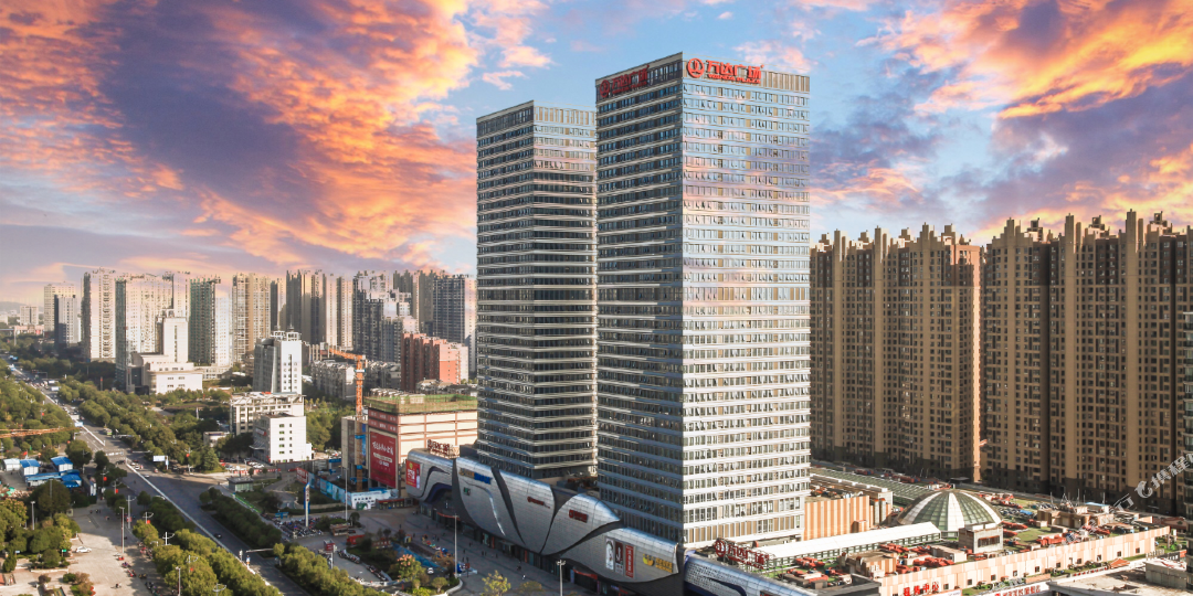 青年杨光酒店(湘潭万达广场店)