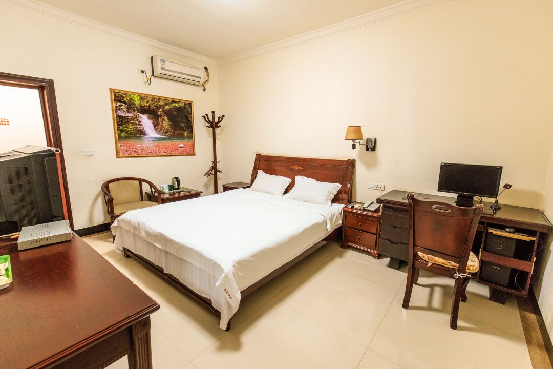 Hengyang Tiantian Holiday Hotel
