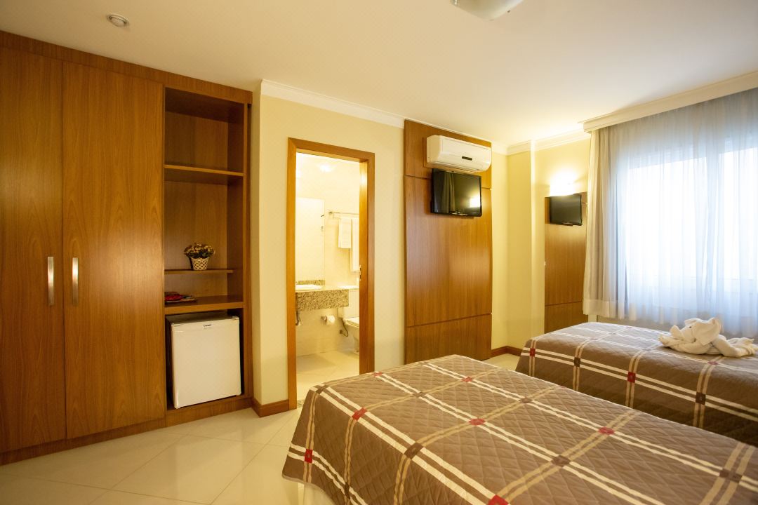 Barbur Center Hotel