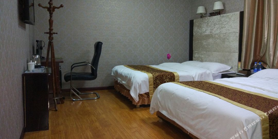 玉龙公园宾馆(秦相路店)