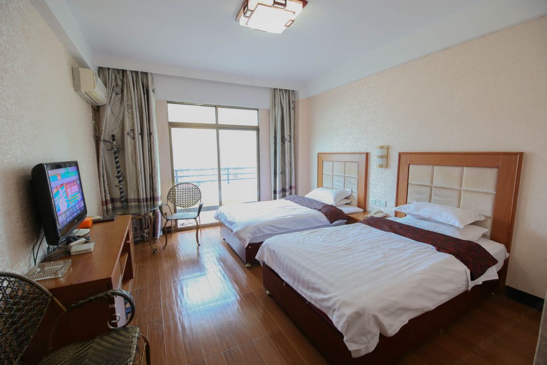 Huajin Hotel