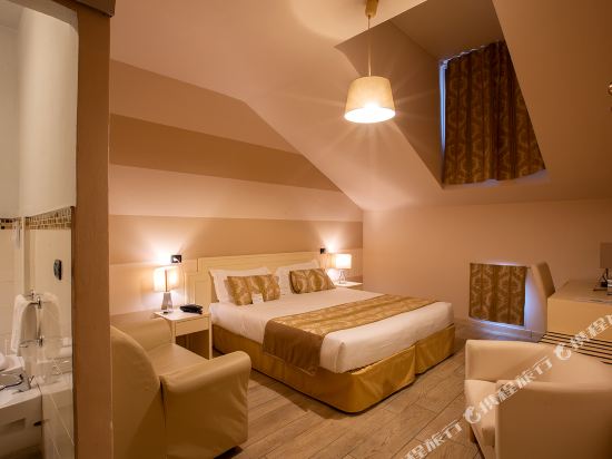 Hotel La Bergamina - Tap to explore photos