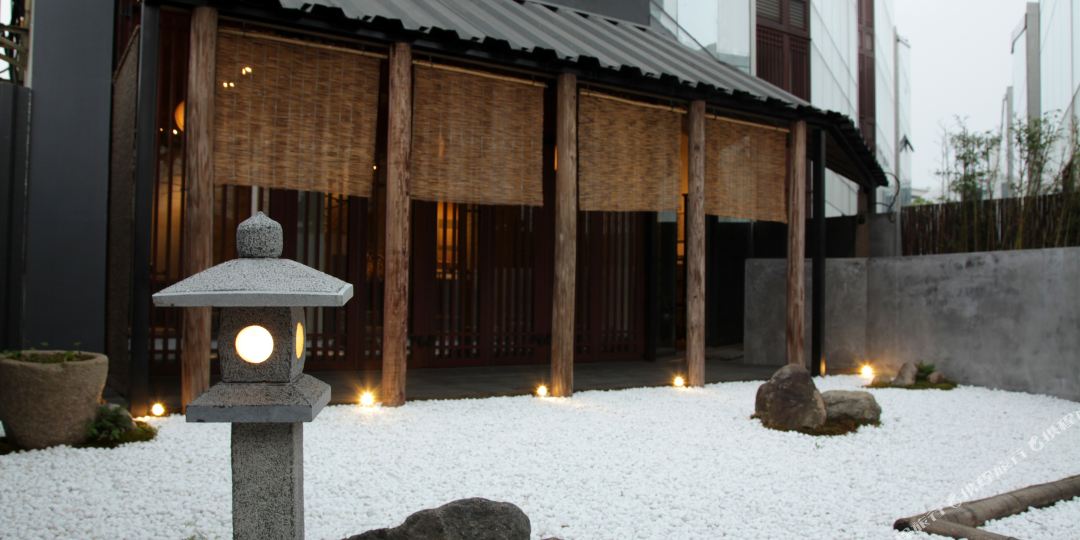上海洙里俱舍温泉酒店