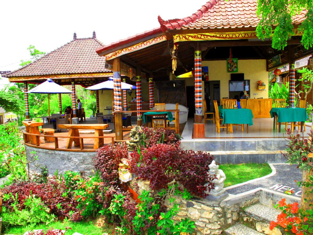 Dmas Huts Lembongan