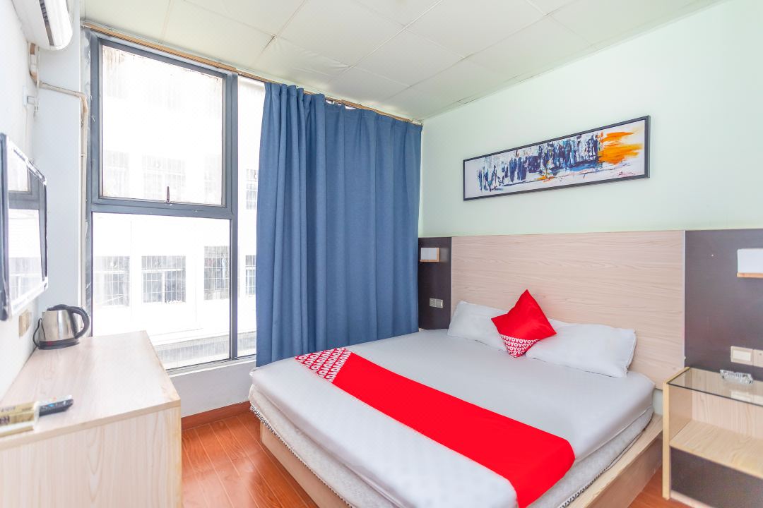 Jinfeng Business Hotel (Shenzhen Shajing)